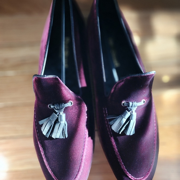 Paul Stuart Men's Velvet Tassel Loafers - Burgundy - Picture 2 of 5